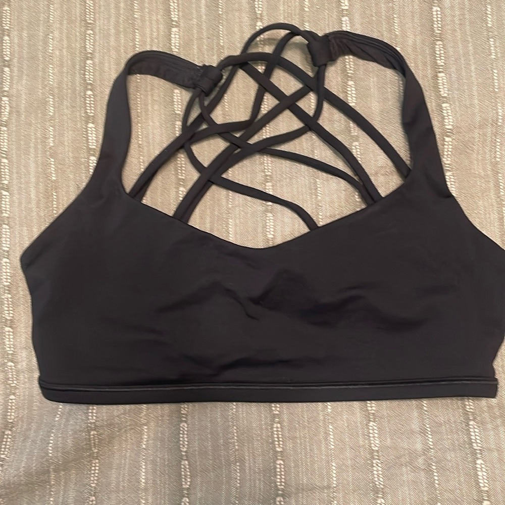 Lululemon free to be wild bra